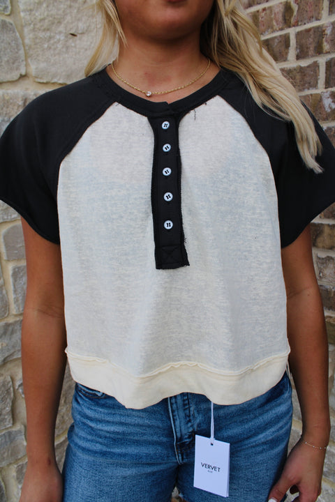 Contrast Sleeves Exposed Seam Top | Urban Daizy